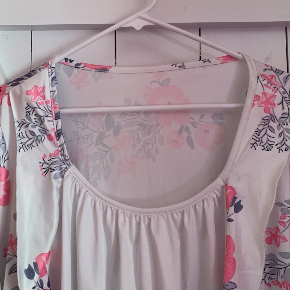 Women's 5XL 5X Blouse Short Sleeve Ruffles Flowy Floral Print Spring Summer Top - Picture 3 of 6